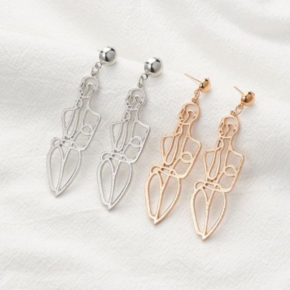 Figura femenina Earrings